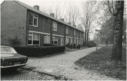  De Vivaldistraat anno 1980. Foto gemeente Eindhoven | Beeldcollectie RHCe  